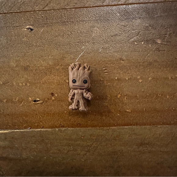 Groot Croc Charm - Picture 1 of 2